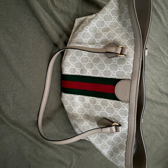 Gucci tote - Picture 2 of 3